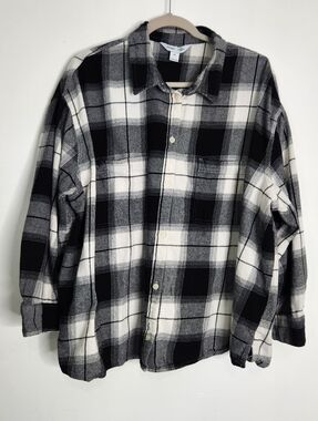 Old Navy 3X Black White Plaid Flannel Shirt Boyfriend Fit Cropped Button Up